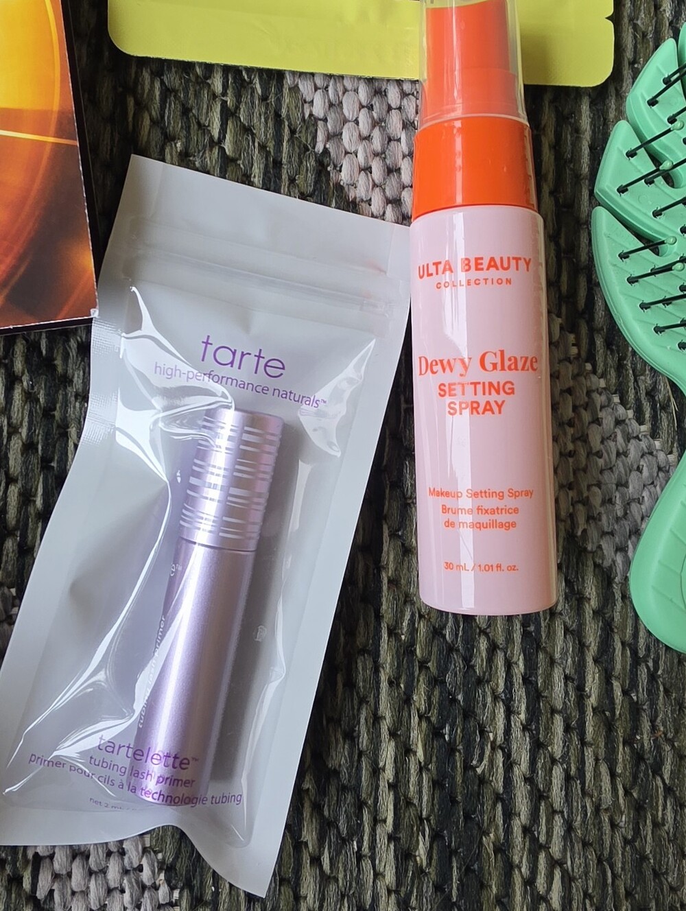 Makeup Bag & Sample Bundle - Picture 5 of 9